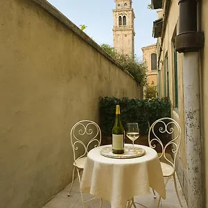 https://calle-de-le-pazienze-apartments.hotelinveneto.com